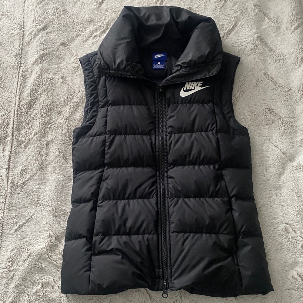 Nike Women's Black Quilted Vest